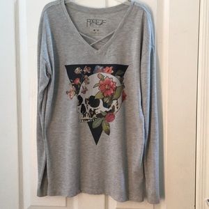 FINAL MARKDOWN Juniors Freeze Long-sleeved Top (M 7/9)